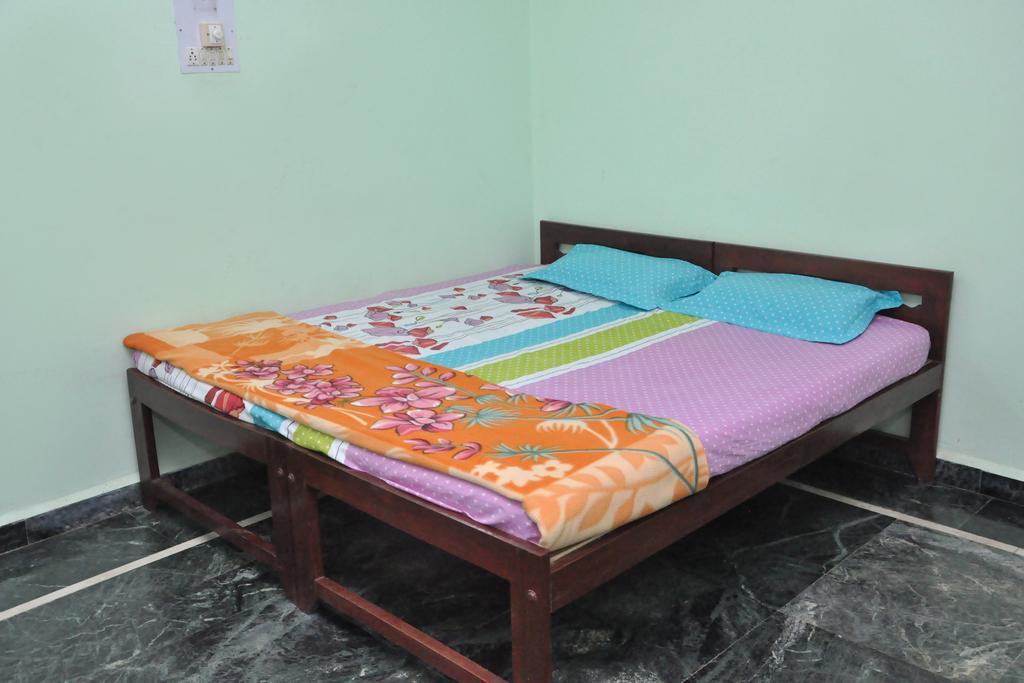 Castelinho'S Home Away From Home أنجونا الغرفة الصورة