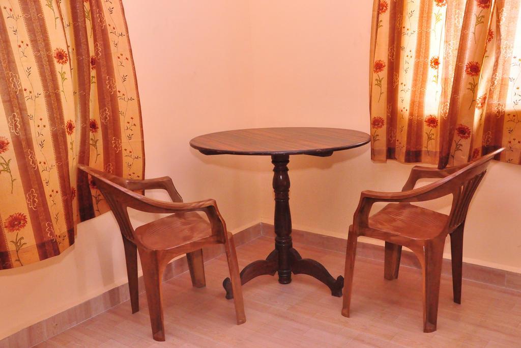 Castelinho'S Home Away From Home أنجونا الغرفة الصورة