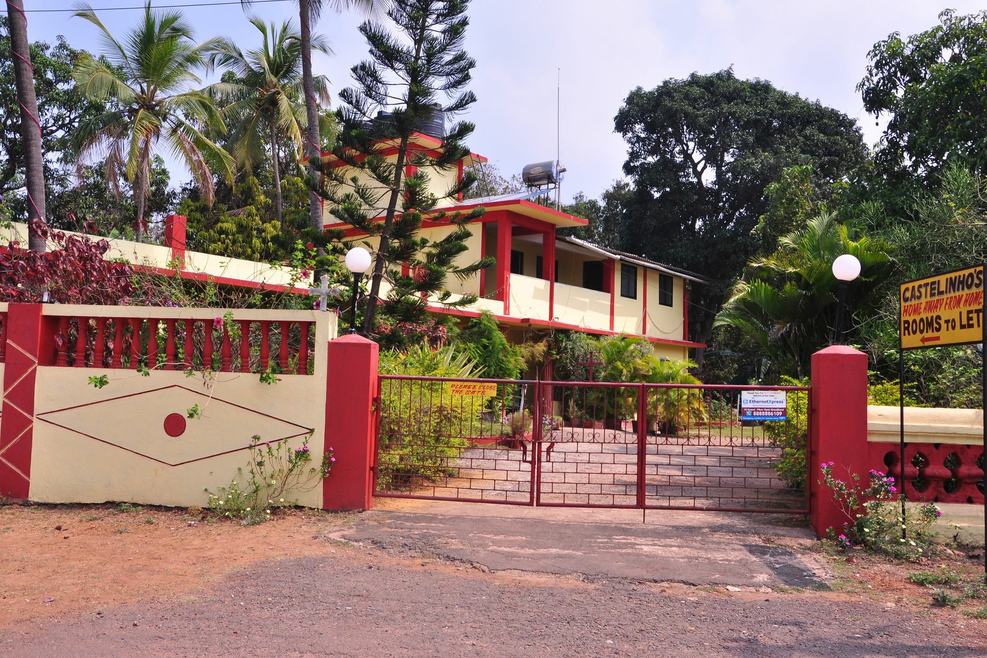 Castelinho'S Home Away From Home أنجونا المظهر الخارجي الصورة